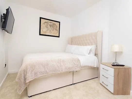 Valdeni Apartments Leeds  United Kingdom